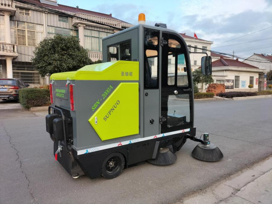 定州龙建清扫车_0